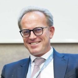 Vm1_ykXU_400x400 Vm1_ykXU_400x400